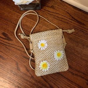 Bohemian daisy straw crossbody beach bag